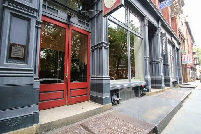 UrHomeInPhilly- 313 Arch Street Old City - Image 1