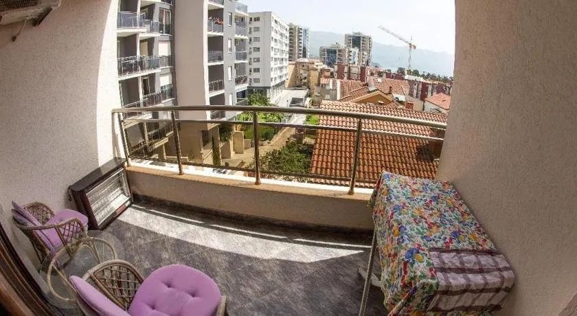 Gaga Apartment - Image 1