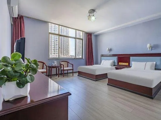 Anning Golden Harbor Hotel - Image 1