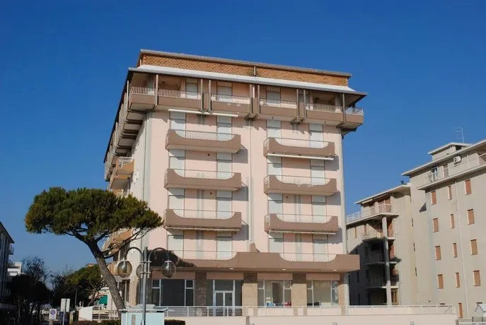 Condominio Faro - Image 1