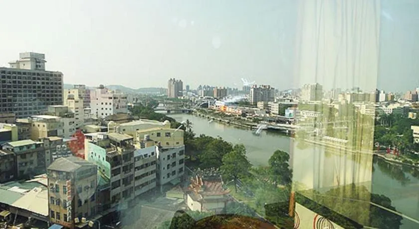 Bazhong Sentosa Hotel - Image 1