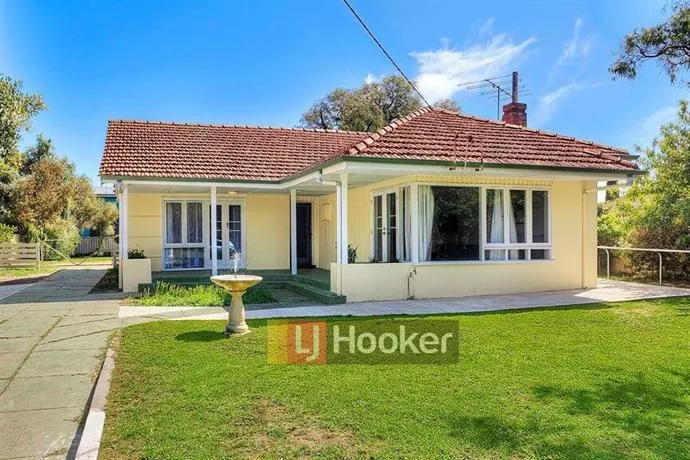 Busselton River Cottage with WiFi - Image 1