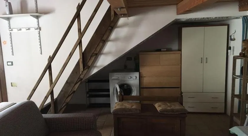 La Maison Cache - Image 1