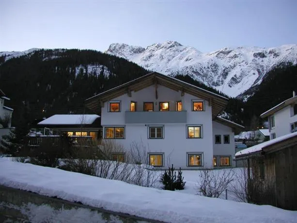 Haus Kaser - Image 1