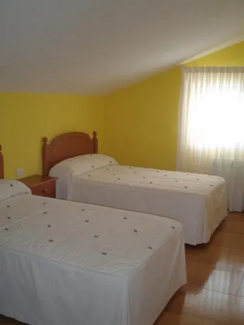 Hostal Catro Ventos - Image 1