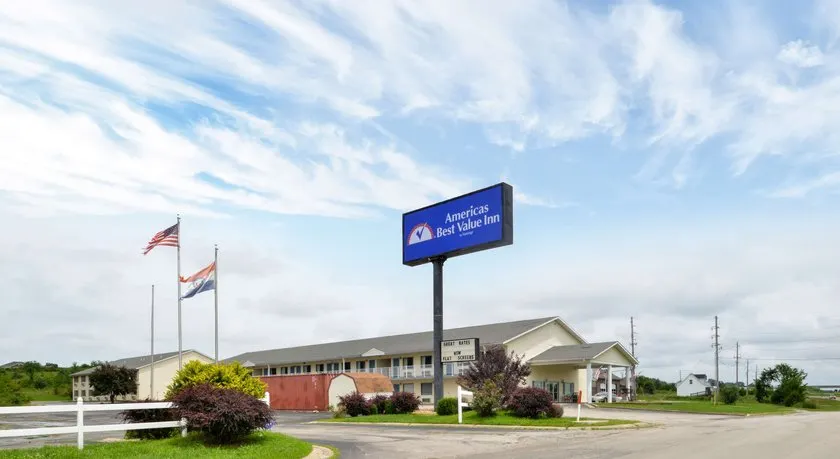 Americas Best Value Inn - Image 1