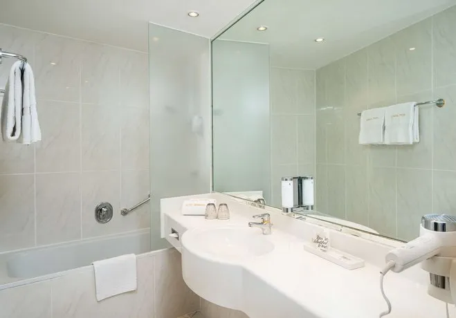 Hotel Amadeus - Image 1