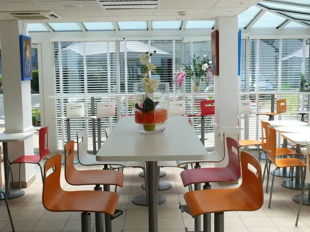 Hotel Première Classe Roissy - Saint Witz - Image 1