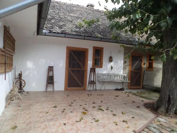 Country House Pod Dudom Aljmas - Image 1