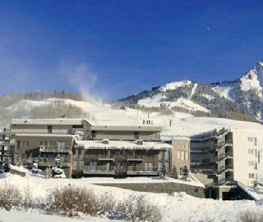 Gateway Condominiums - Image 1