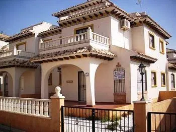 Playa Golf Villas - Image 1