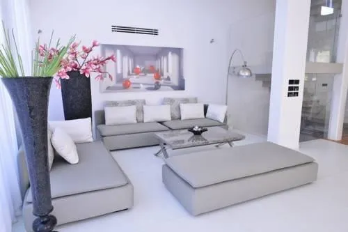 Shahar's Villa - Image 1