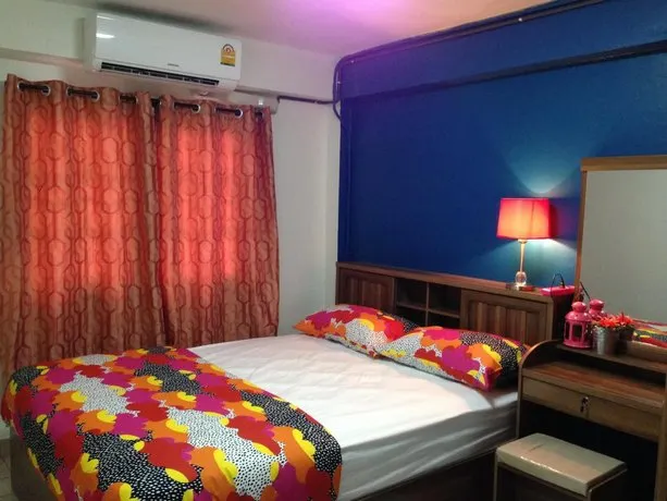 Bangkok Station Hostel - Image 1