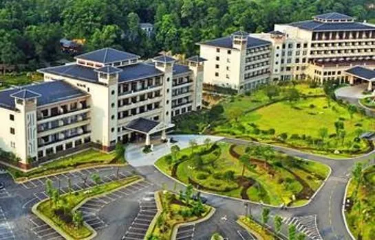 Hunan Zilongwan Hotspring International Hotel - Image 1