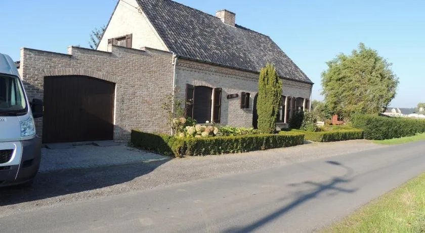 Te Lande - Image 1
