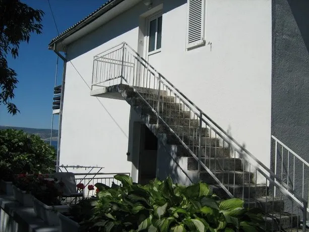 Guest House Mara - Image 1