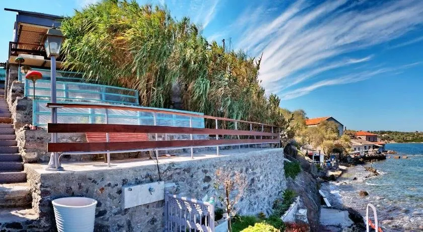 Container Luxury House - Image 1