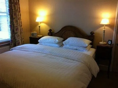 Sedgehill House - Guest house - Image 1