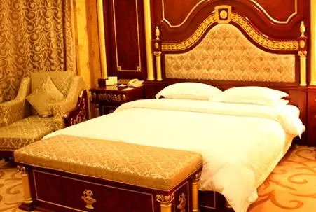 Fushilong International Hotel - Image 1