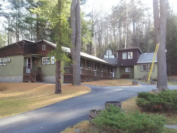 Kathy's Resort & Cottages - Image 1