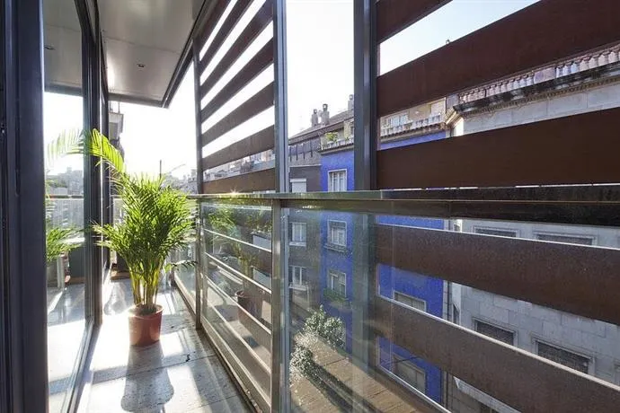Attic Apartment In Bonanova With Private Terrace - Image 1
