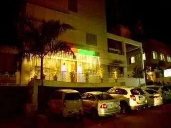 OYO Rooms Sambhaji Nagar Thermax Pimpri - Image 1