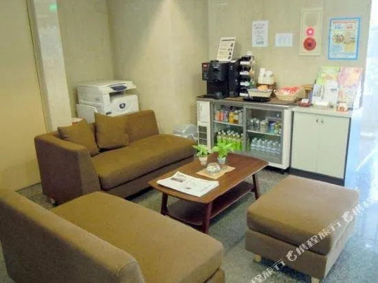 City Hotel Takahata - Image 1