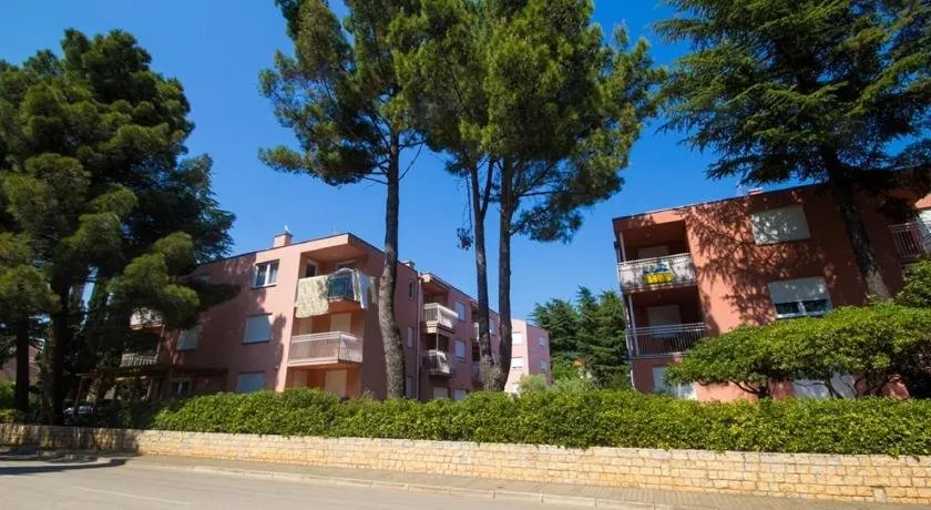 Alma Apartment by the sea - Image 1