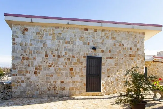 Trulli Pietra Preziosa - Image 1