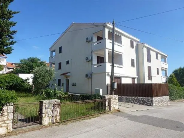 Apartmani Punat - Image 1