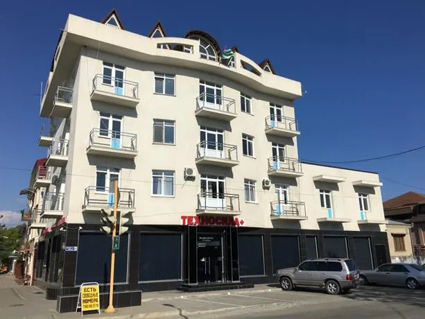 Zentralny Guest House - Image 1