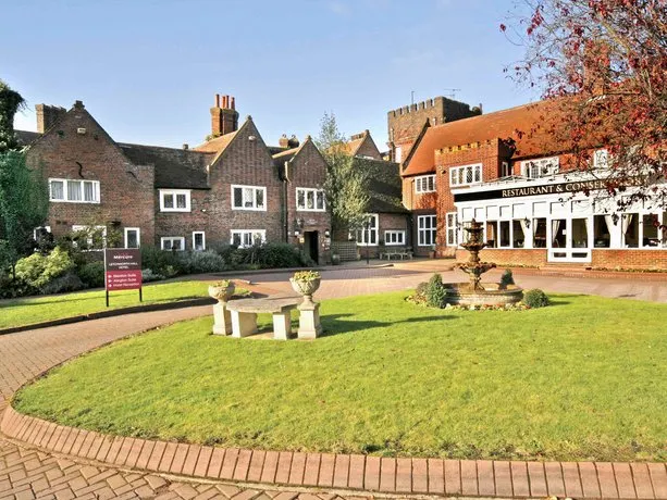 Mercure Letchworth Hall Hotel - Image 1