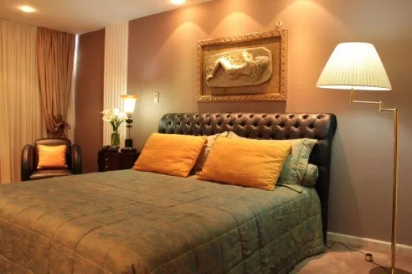 Papillon Hotel - Image 1