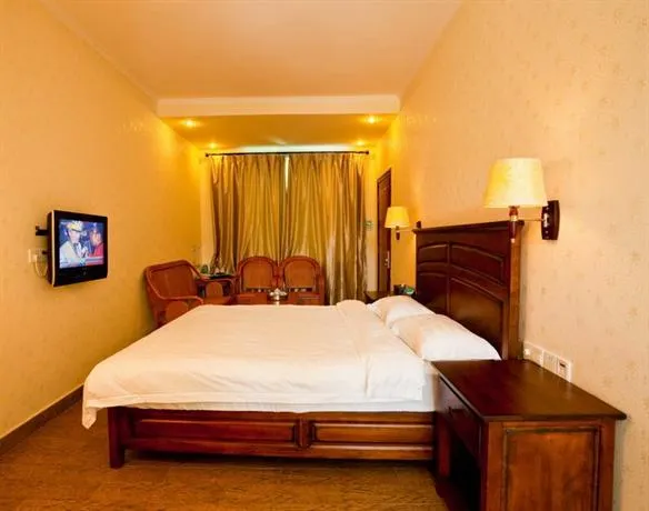 Huashi Business Hotel - Image 1