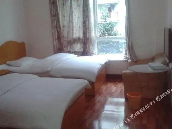 Lanfang Hostel - Image 1