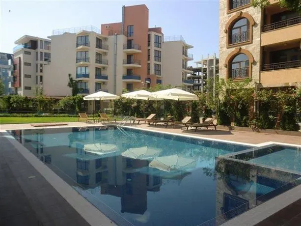 Sun Gate Aparthotel - Image 1
