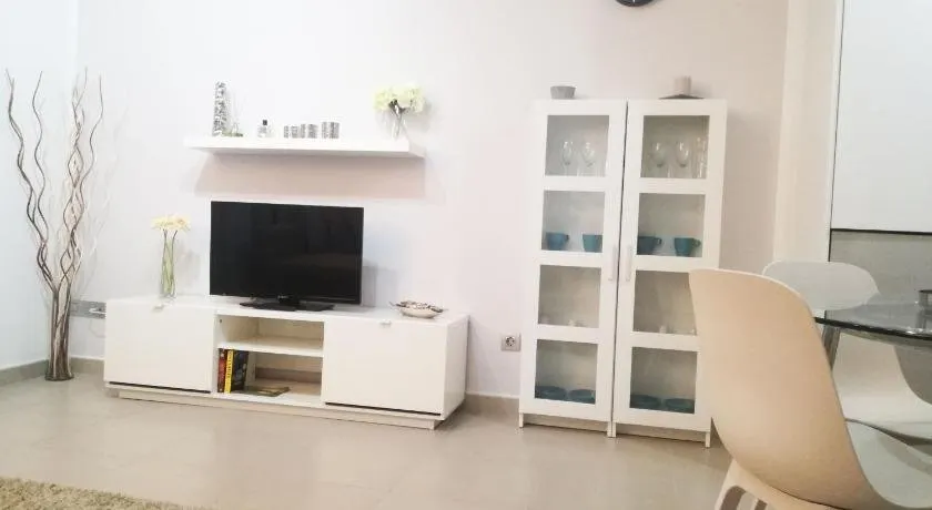 Janias Alcalà Apartment - Image 1