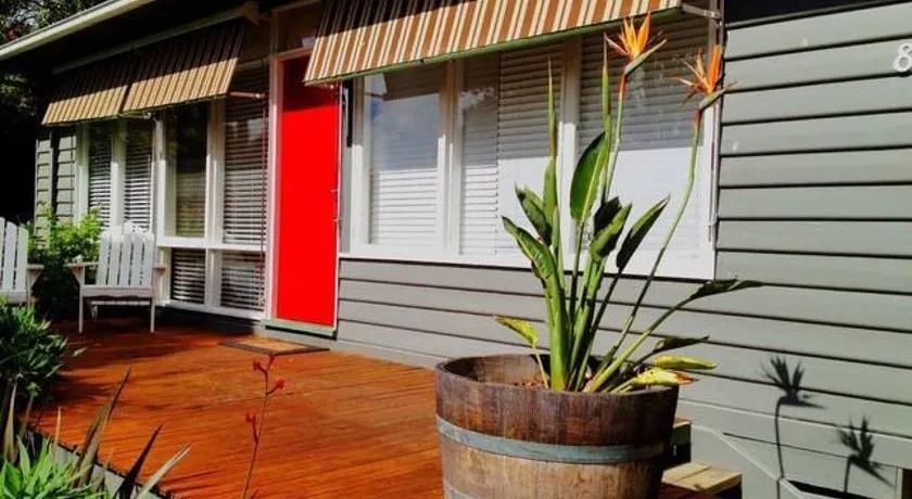 The Little Red Hen Bed and Breakfast - Image 1