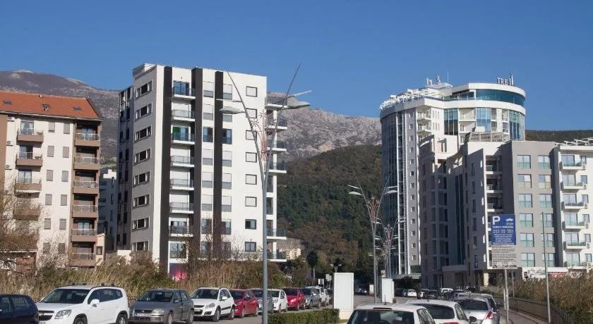 MS Sea View Lux apartments - Image 1