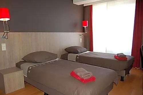 Hotel Victory - Image 1
