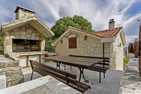 Agrotourism House Barada - Image 1
