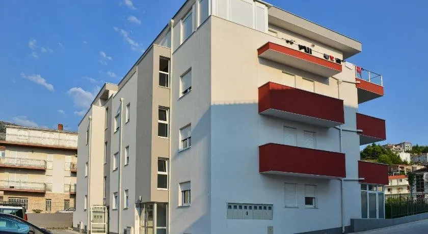 Apartment Davor Podstrana - Image 1