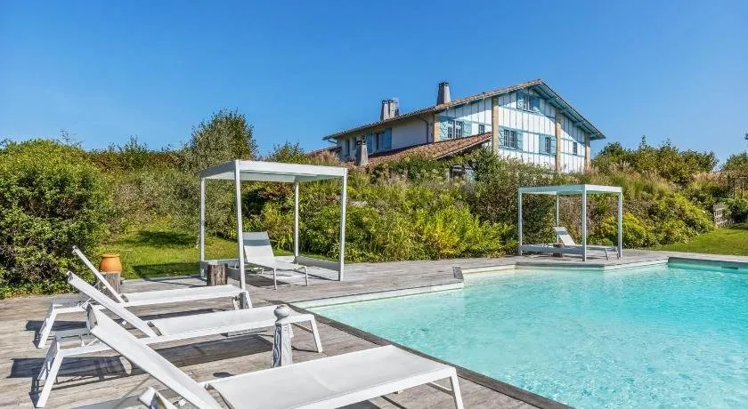 Villa de 5 chambres avec piscine privee jardin clos et wifi a Arcangues a 9 km de la plage - Image 1