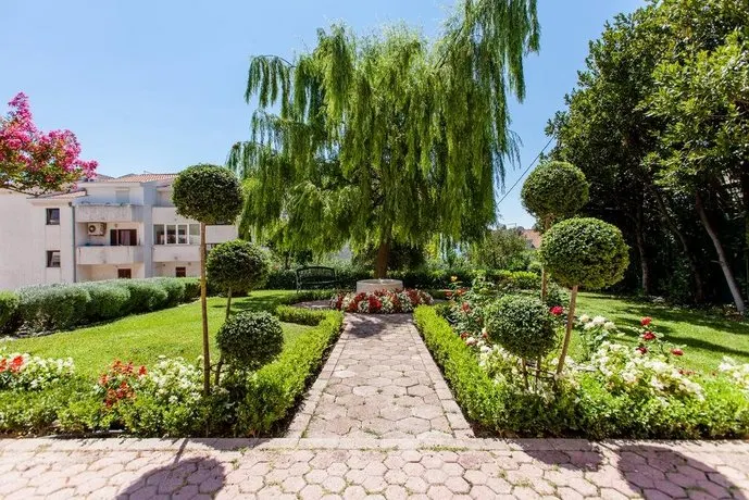 Villa Sea Breeze - Image 1
