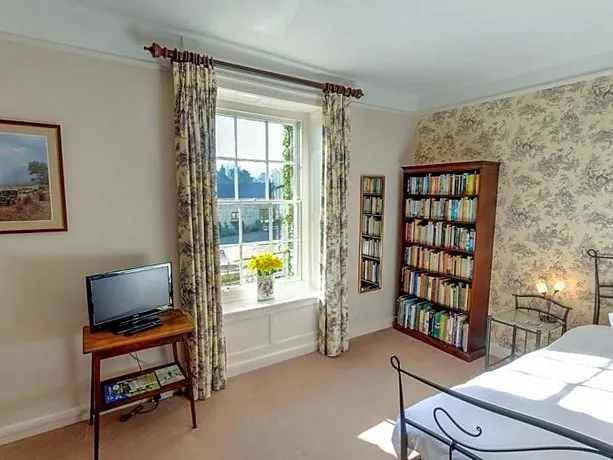 Manor Farm B&B - Image 1