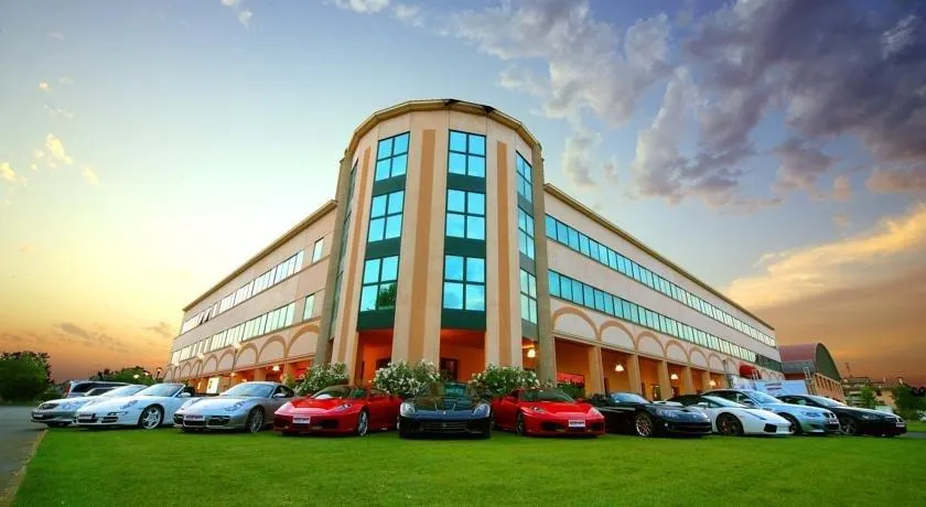 Estense Park Hotel - Image 1