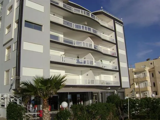 Studio A Residence Neptune - Image 1