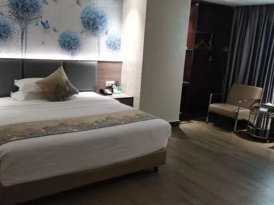 Boning Hotel - Image 1