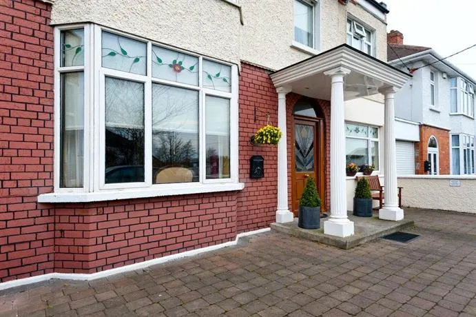 Cashel Lodge - Image 1