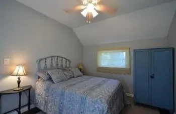 Megansett Home 5 Bedrm - Image 1